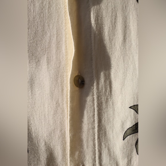 Floral Casual Button Down - Picture 8 of 8